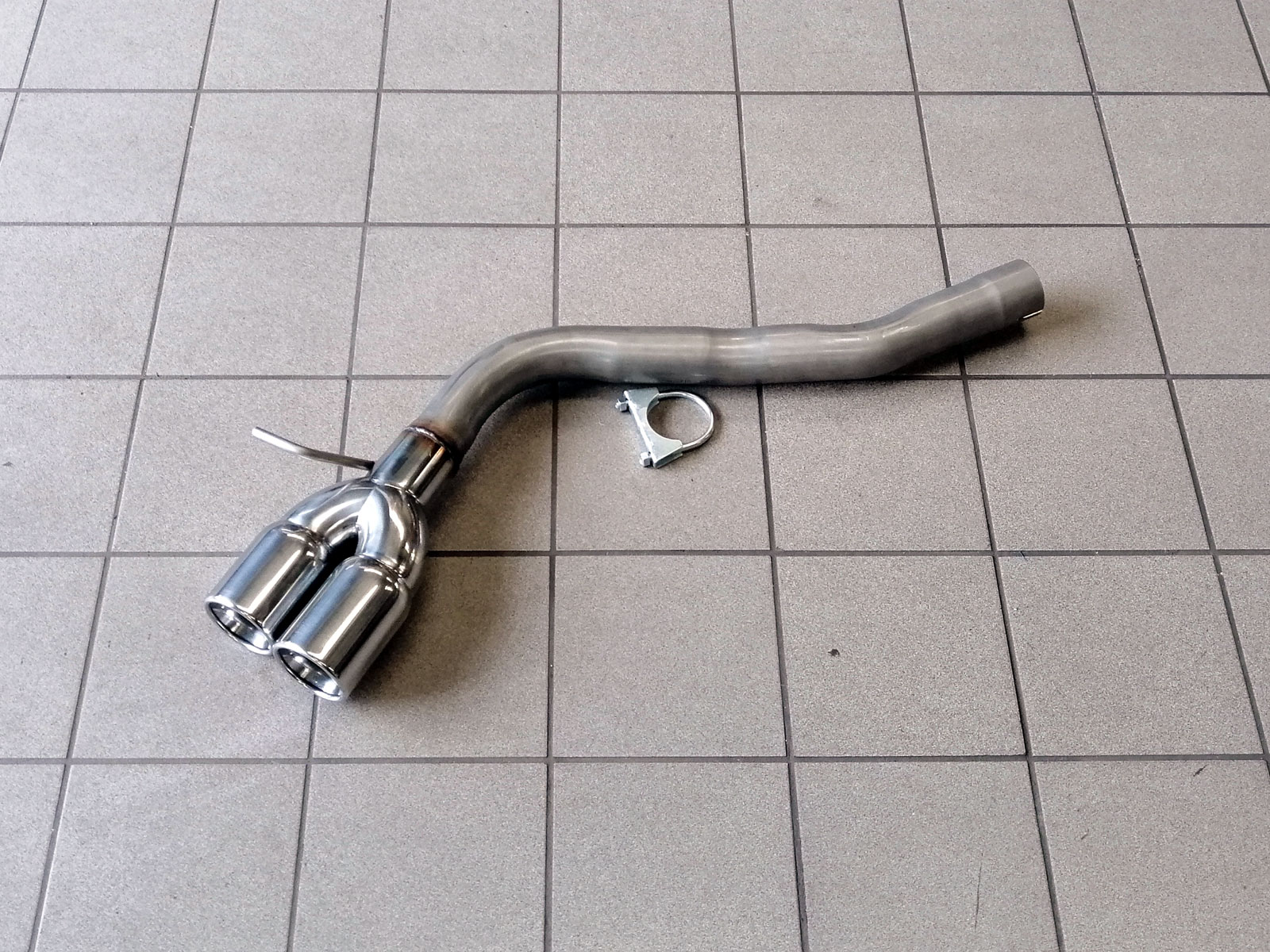 BMW 330D E90/E91/E92/E93 Rear Silencer Delete Pipe - Twin 3 Tailpipe A BMW 330D E90/E91/E92/E93 Rear Silencer Delete Pipe - Twin 3 Tailpipe A