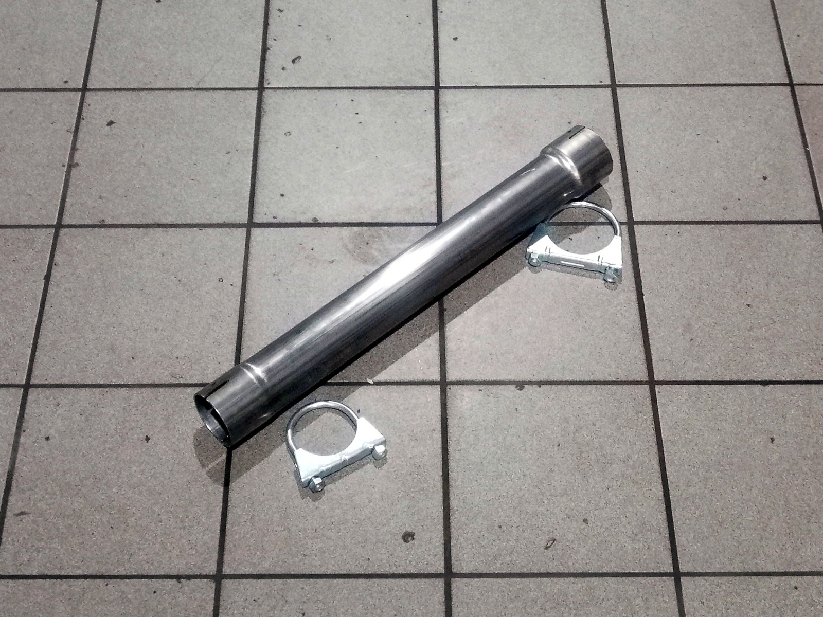 thumbnail image 2 of Smoothflow Centre Resonator Mid Silencer Pipe For Vauxhall Corsa D 1.4 Turbo 2 of 6