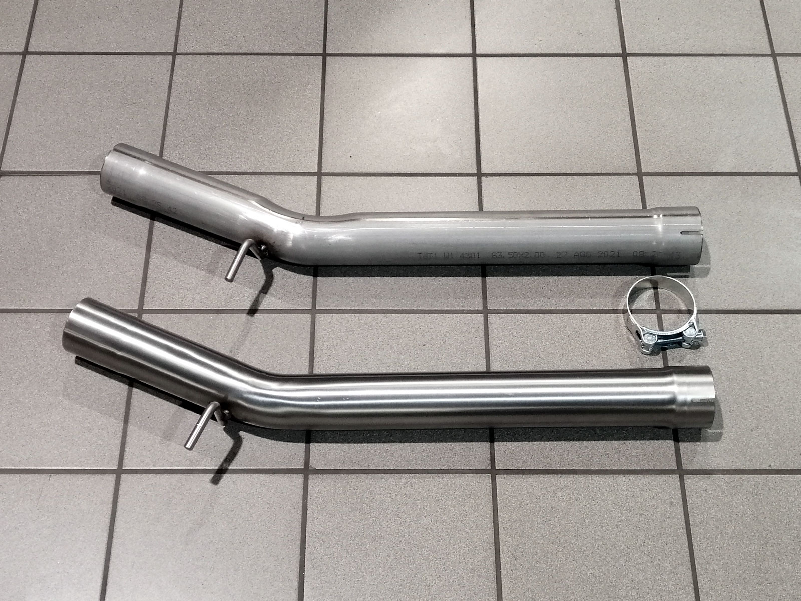 Volkswagen Golf R (Estate) Resonator Delete Pipe Zaustworx