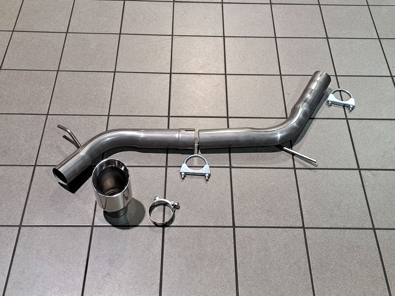 Mini Cooper 1.5T (F56) Rear Silencer Delete