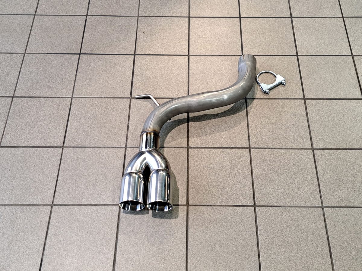 BMW 118i E81/E87 Rear silencer delete