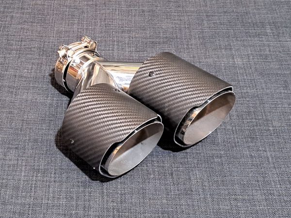 ZTT079L - Twin 4" Round tailpipe - Slash cut - Carbon - L/H