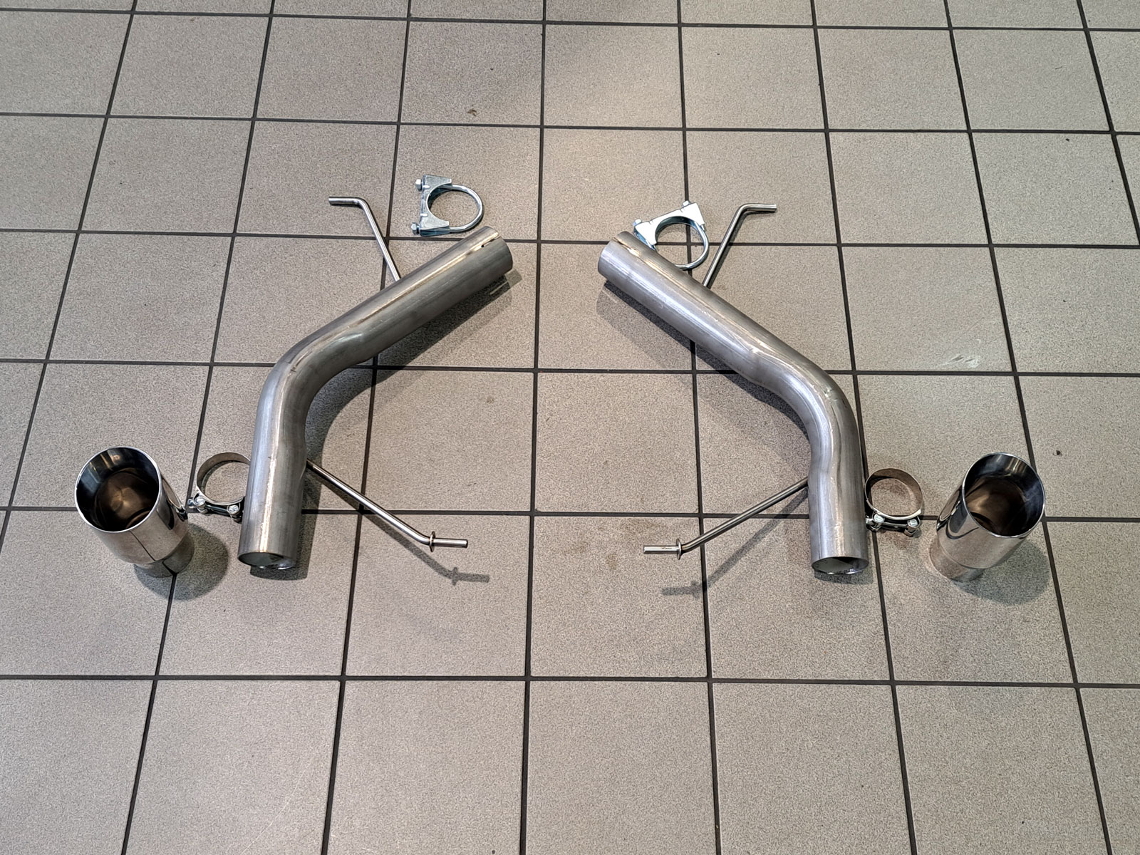 BMW 640i F12/F13 Rear Silencer Deletes