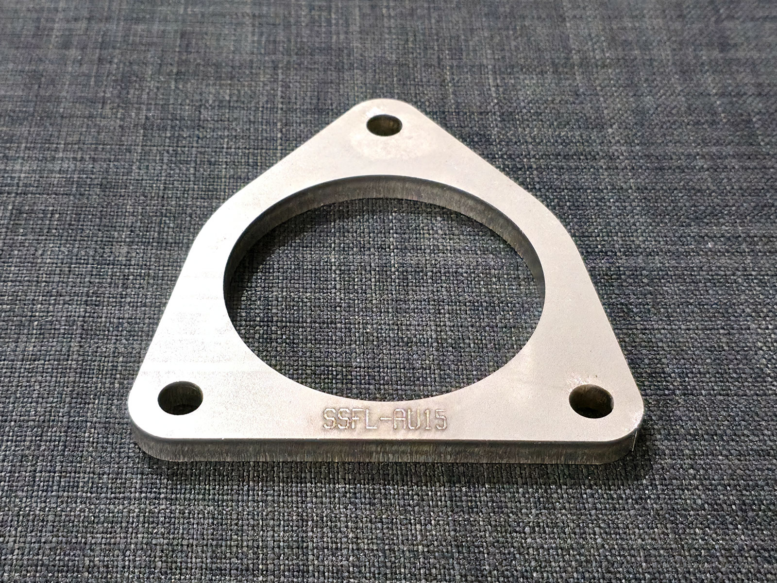 Audi Q7 / A8 / Porsche Cayenne / Volkswagen Touareg / 2.5TDi / 3.0TDi / 3.2 / 4.2 / 4.2FSi / 4.2TDi / 5.0TDi / 6.0TDi (4LB) Exhaust flange