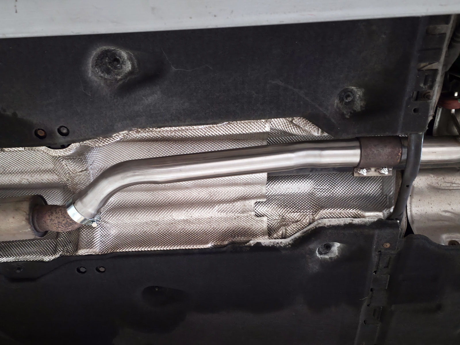 Audi TTS Mk3 2.0TFSi Front Silencer delete