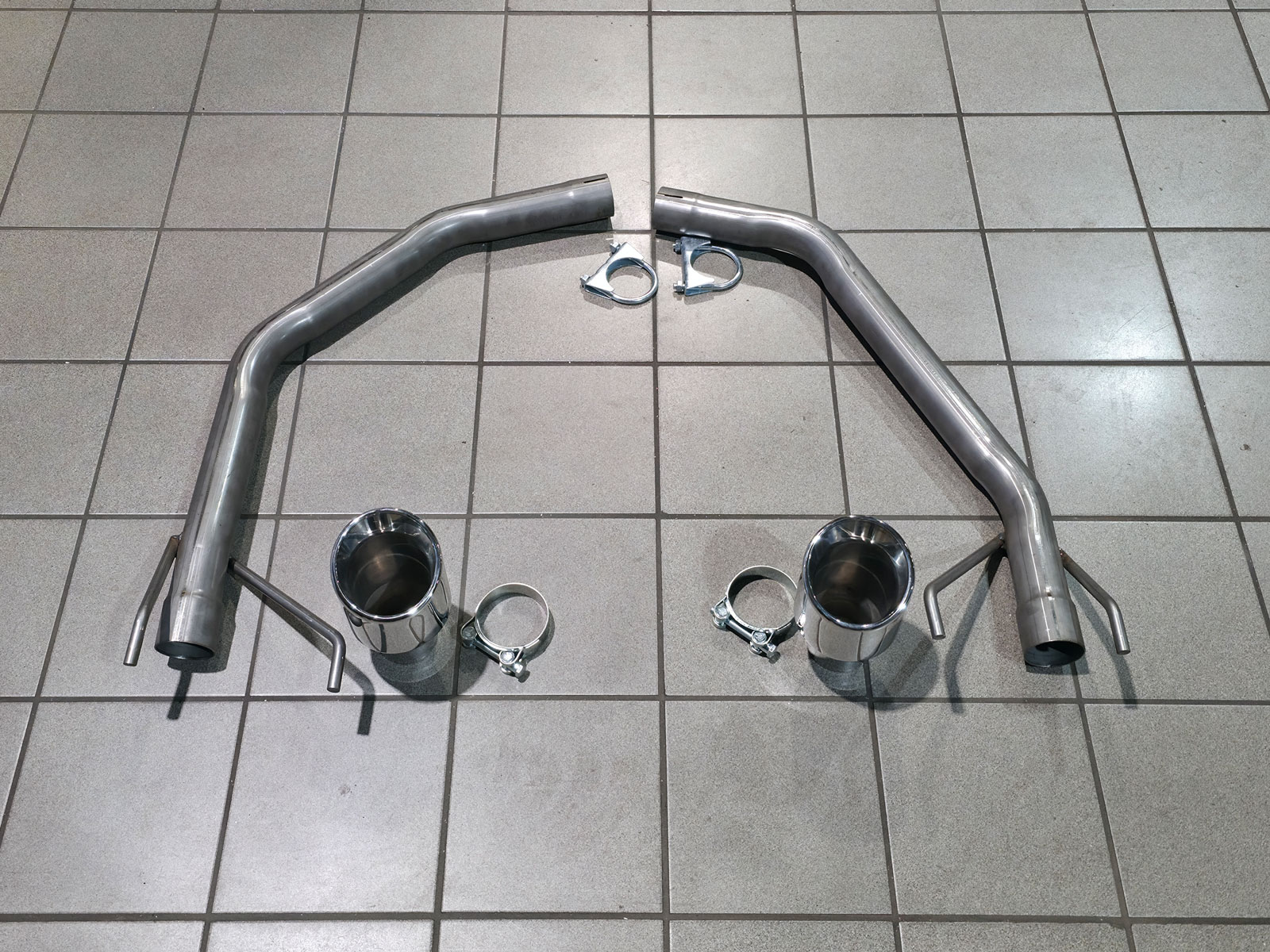 Lexus GS430 4.3 V8 - Rear silencer deletes