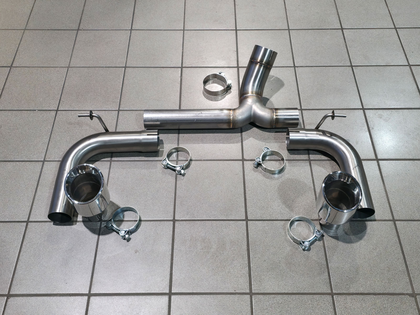 BMW 335d F30/F31 335i Style Rear Silencer Delete